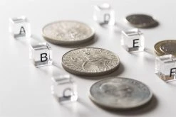 Display Identification Cubes